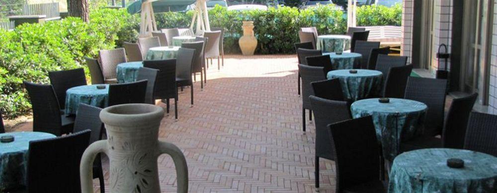 Hotel Etna Riccione Exterior foto